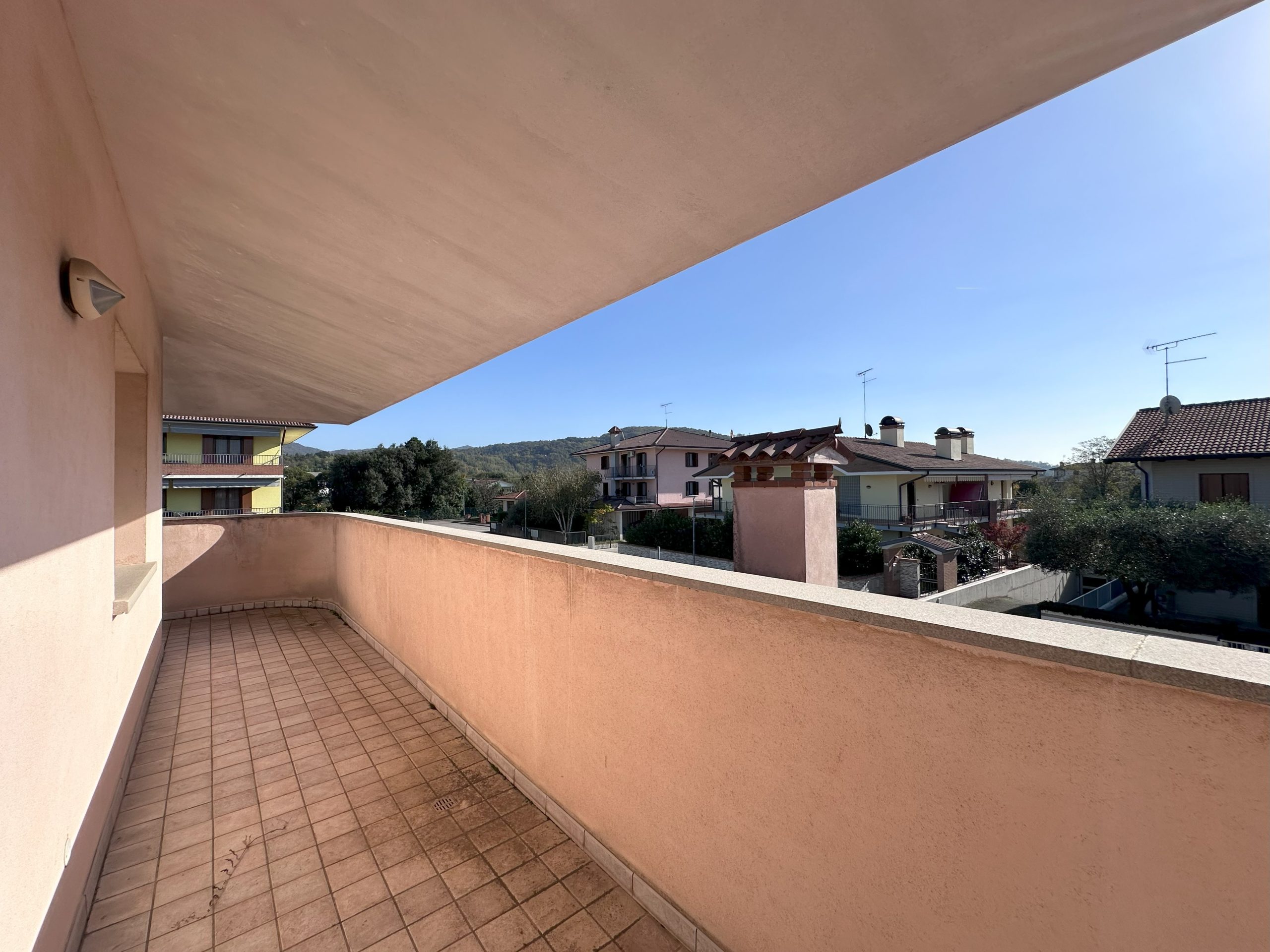 Lussuosa Villa in Zona Residenziale Lussuosa Villa in Zona Residenziale