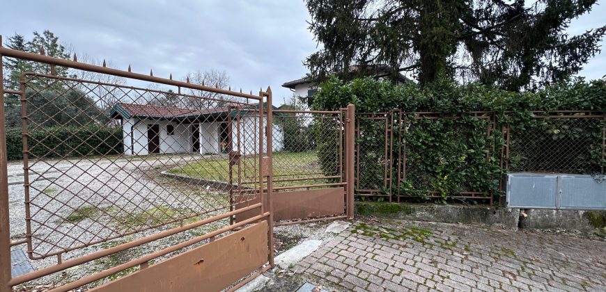 Intero Stabile Residenziale Commerciale