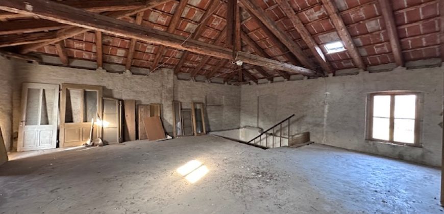 Intero Stabile Residenziale Commerciale
