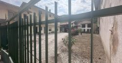 Casa Con Ampia Corte