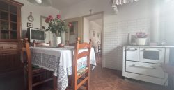 Casa Con Ampia Corte