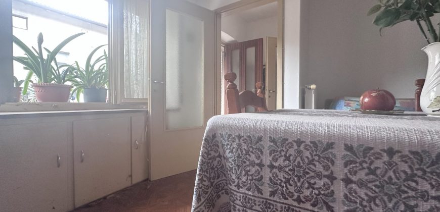 Casa Con Ampia Corte