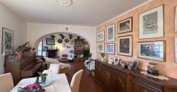 Casa Indipendente Con Dependance