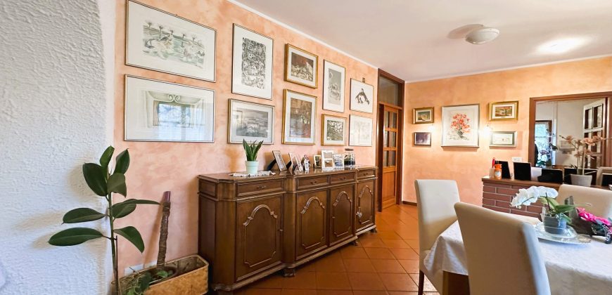 Casa Indipendente Con Dependance