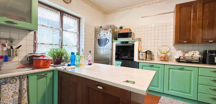 Casa Indipendente Con Dependance