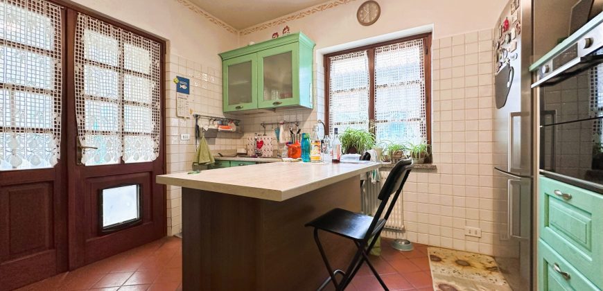 Casa Indipendente Con Dependance