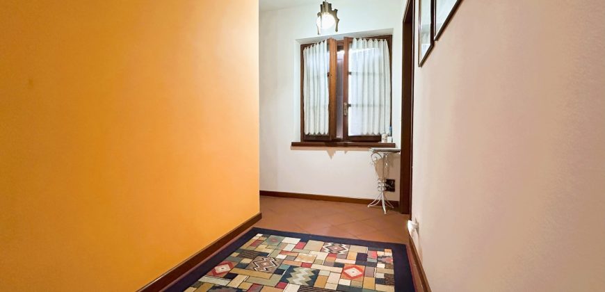 Casa Indipendente Con Dependance