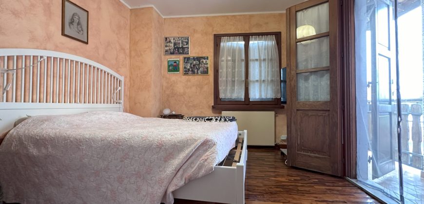 Casa Indipendente Con Dependance