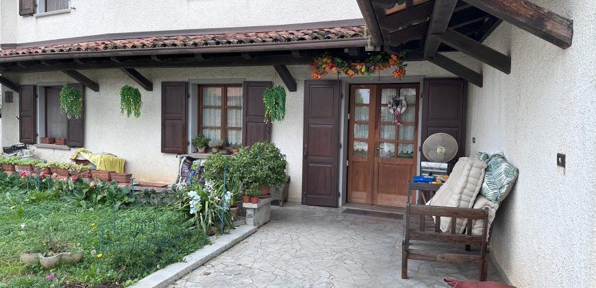 Casa Indipendente Con Dependance