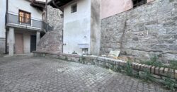 Tricamere In Centro Con Corte Privata