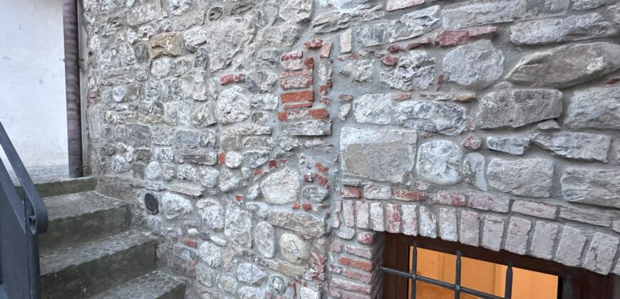 Tricamere In Centro Con Corte Privata