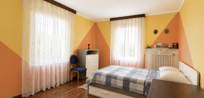 Villa unifamiliare con giardino
