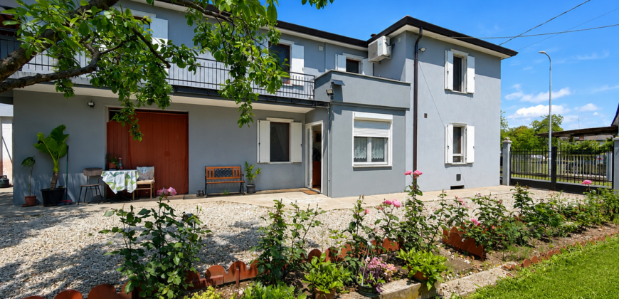 Villa unifamiliare con giardino