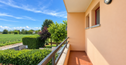 Villa In Bifamiliare A Pradamano